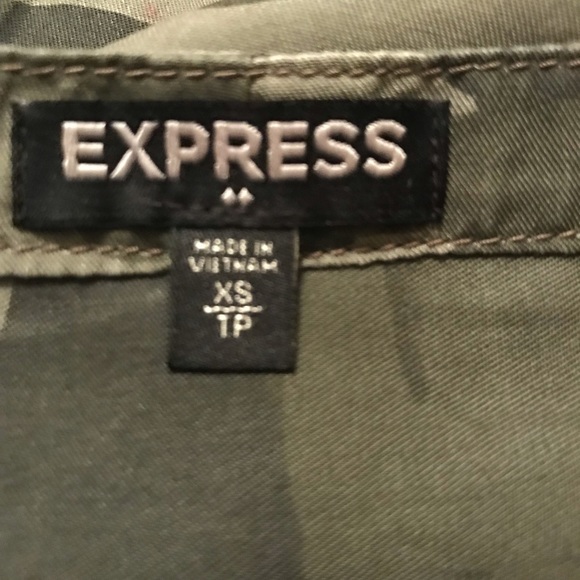 🆕NWOT Express Camo Print Minidress Sz XS - Picture 7 of 8